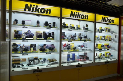 百年尼康關(guān)閉工廠 相機(jī)巨頭的十字路口與手機(jī)智能軟件的沖擊